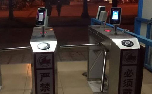 人臉識別進出管理除了智能??門禁之外，還有哪些功能？